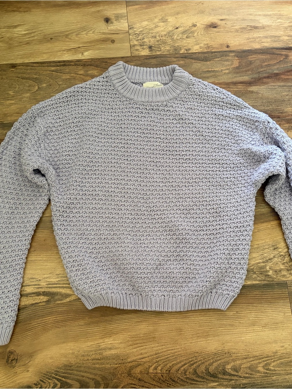 Universal Thread Women’s Pale Lavender Textured Crewneck Sweater